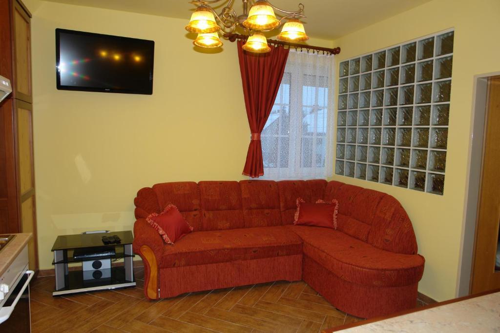 Holdlux Apartmanok Sarvar Quarto foto